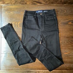Hollister Black Denim ULTRA HIGH-RISE SUPER SKINNY CLASSIC STRETCH Sz 7L w28 l32